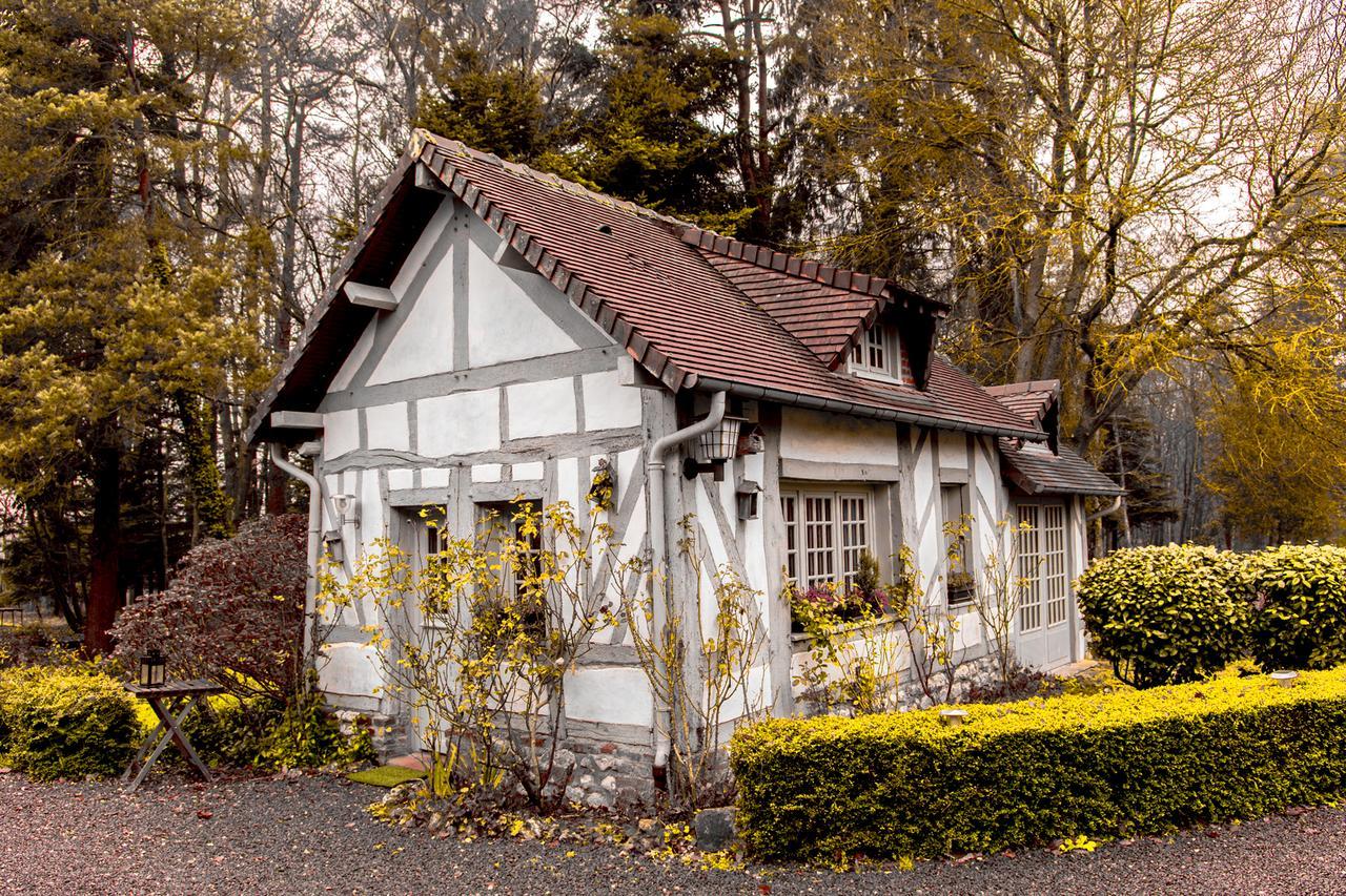 Domaine Du Vertbois Bed & Breakfast La Haye-du-Theil Exterior photo